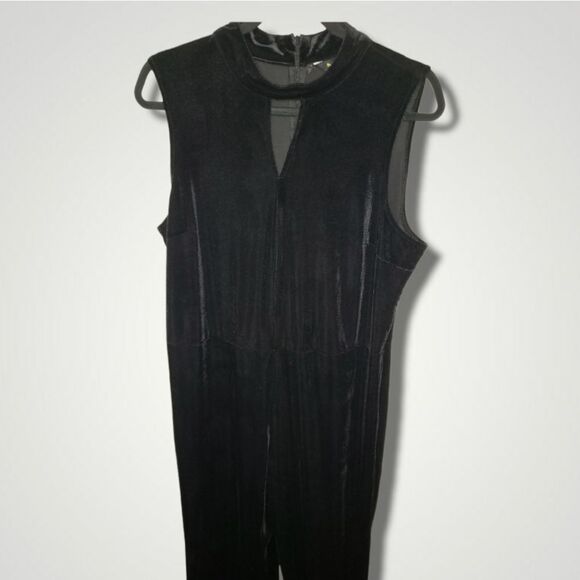 MODA Black Sleeveless Basic velvet Casual Jumpsuit flare bottom Romper - Picture 5 of 11